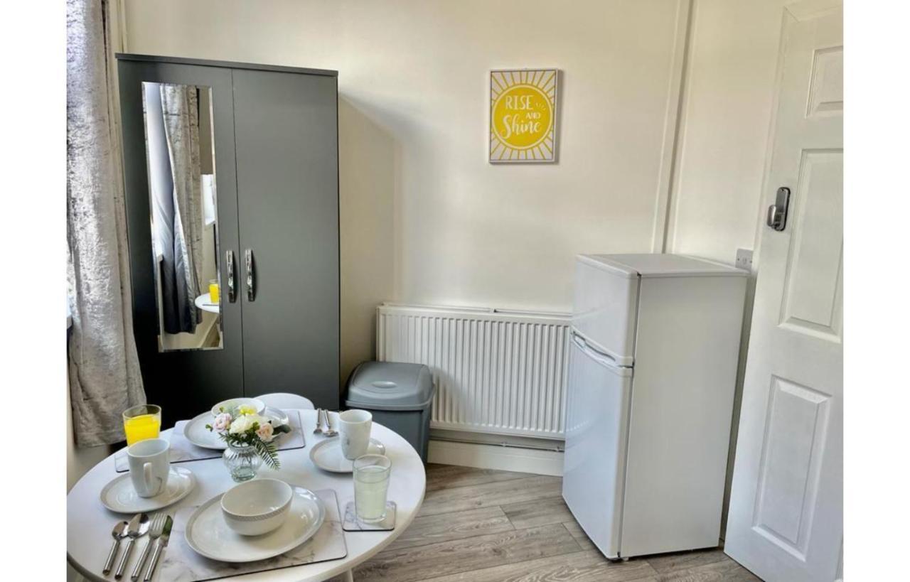 Cardiff City Centre Apartment- Penarth Road Buitenkant foto